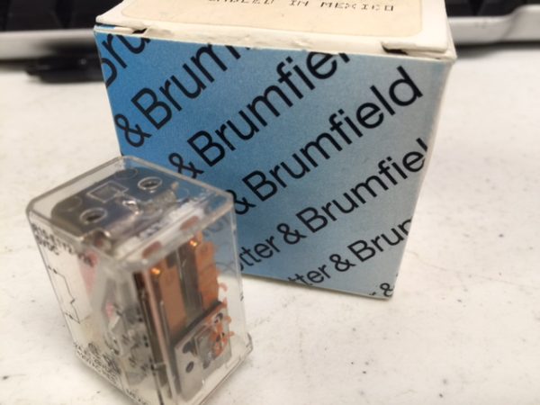 POTTER & BRUMFIELD R10E1Y2U28 - Image 2
